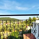 Seron Mountain House *